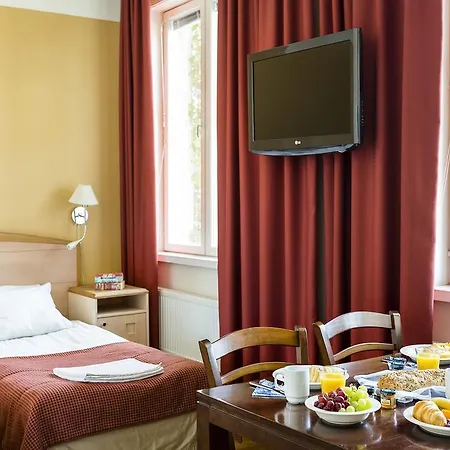 Hotelli Hotelli Ville 3*